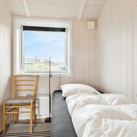 Amazing In With House Sea View Rønde