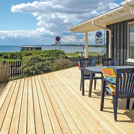 Amazing In With House Sea View Tatil Evi Rønde